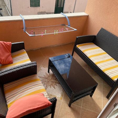 Apartments Dumina ムルテル エクステリア 写真