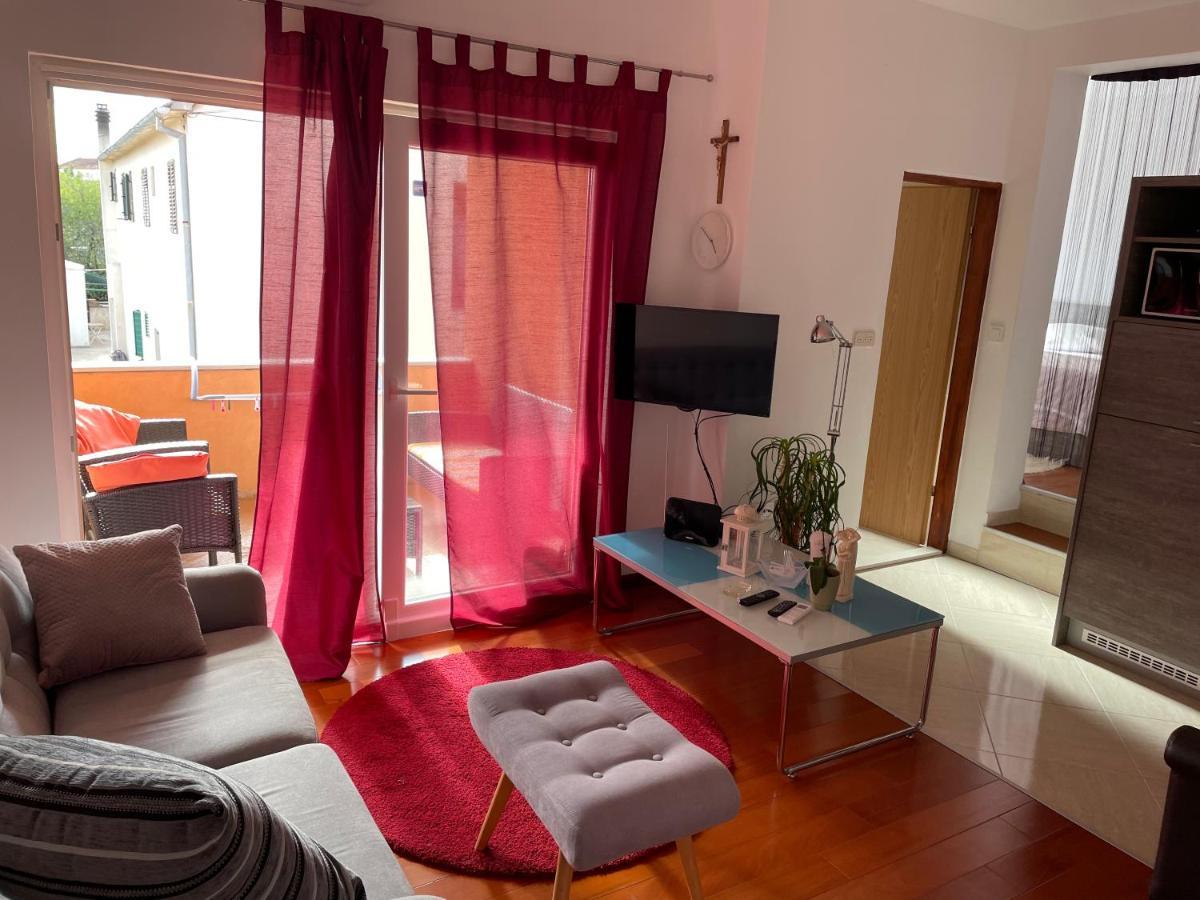 Apartments Dumina ムルテル エクステリア 写真