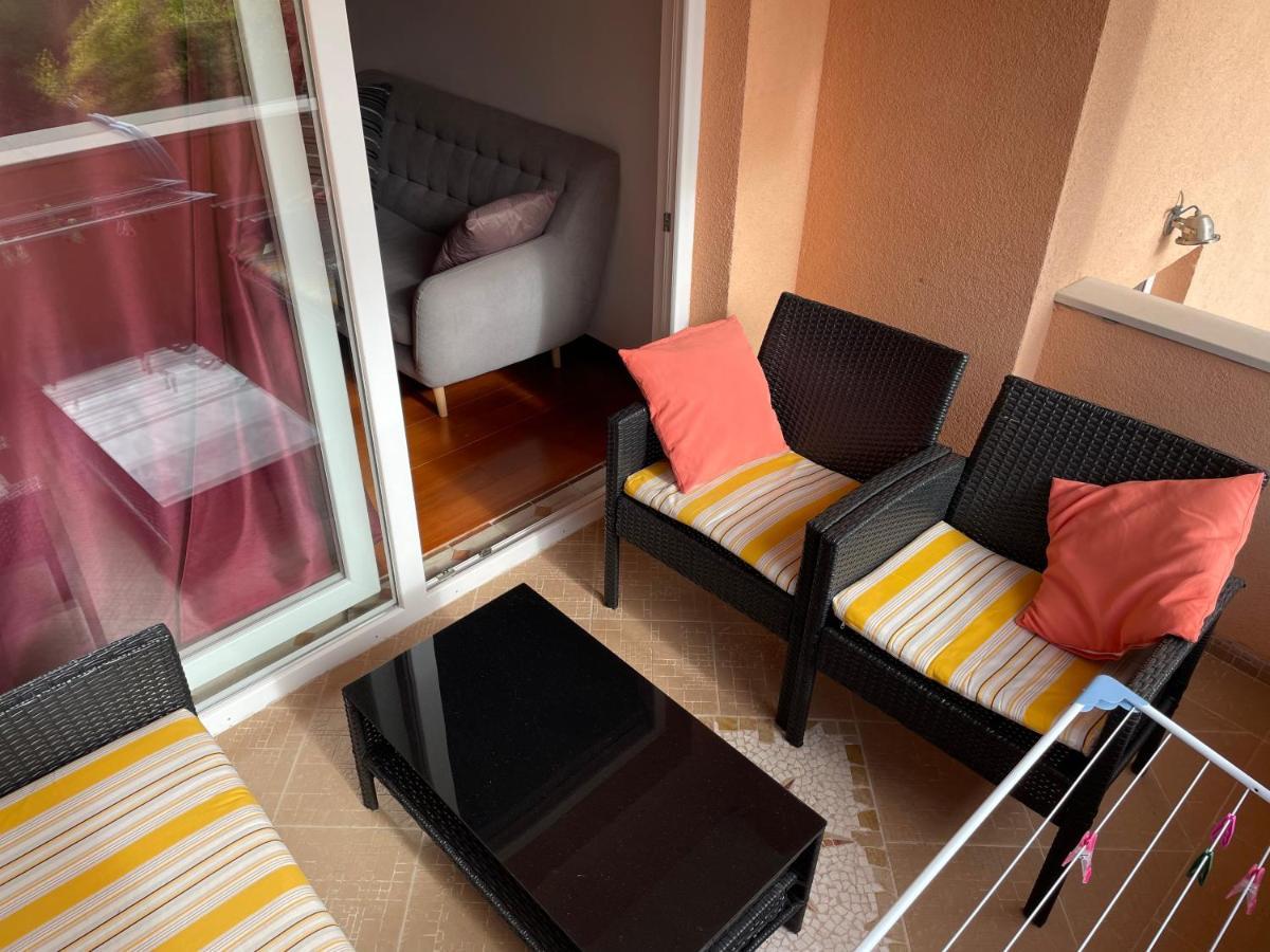 Apartments Dumina ムルテル エクステリア 写真