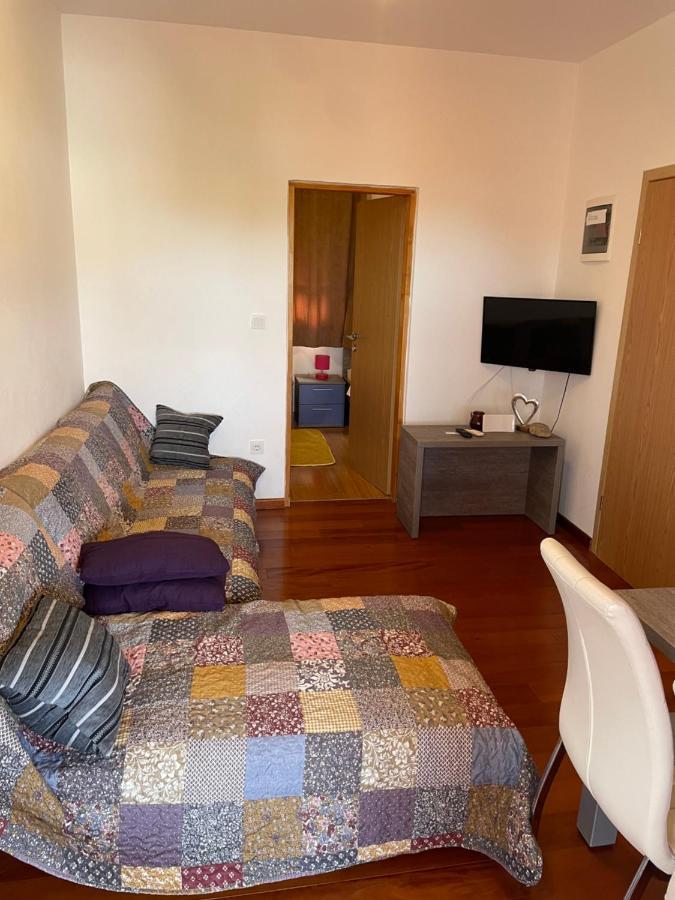 Apartments Dumina ムルテル エクステリア 写真