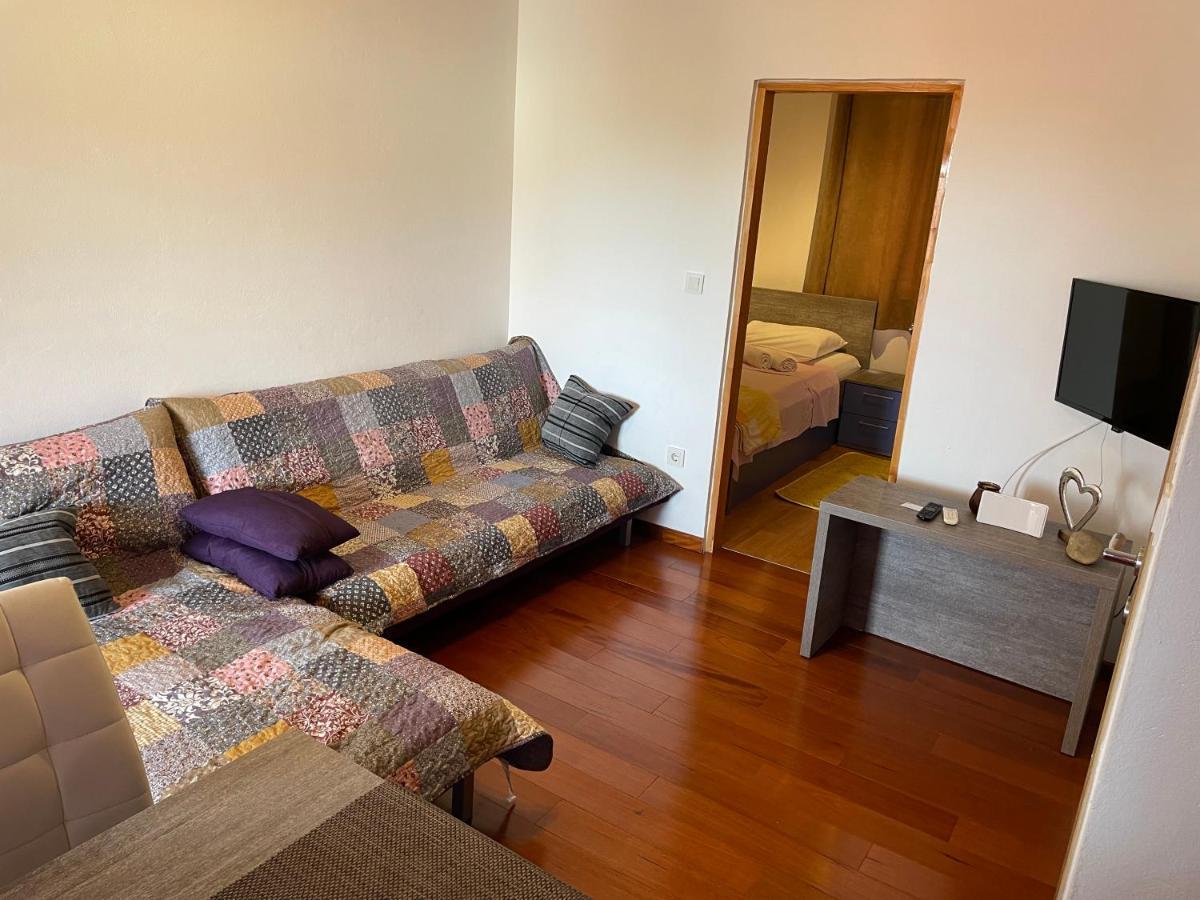 Apartments Dumina ムルテル エクステリア 写真